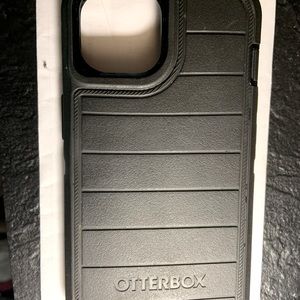 Otter box defender PRO case for iPhone 13/14
